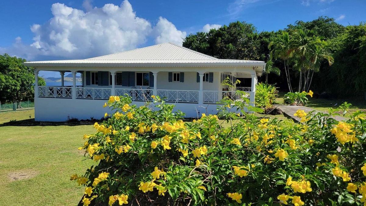 Cotton Ground House | Spacious home perfect for family, couples, friends, near beach, golf, eateries