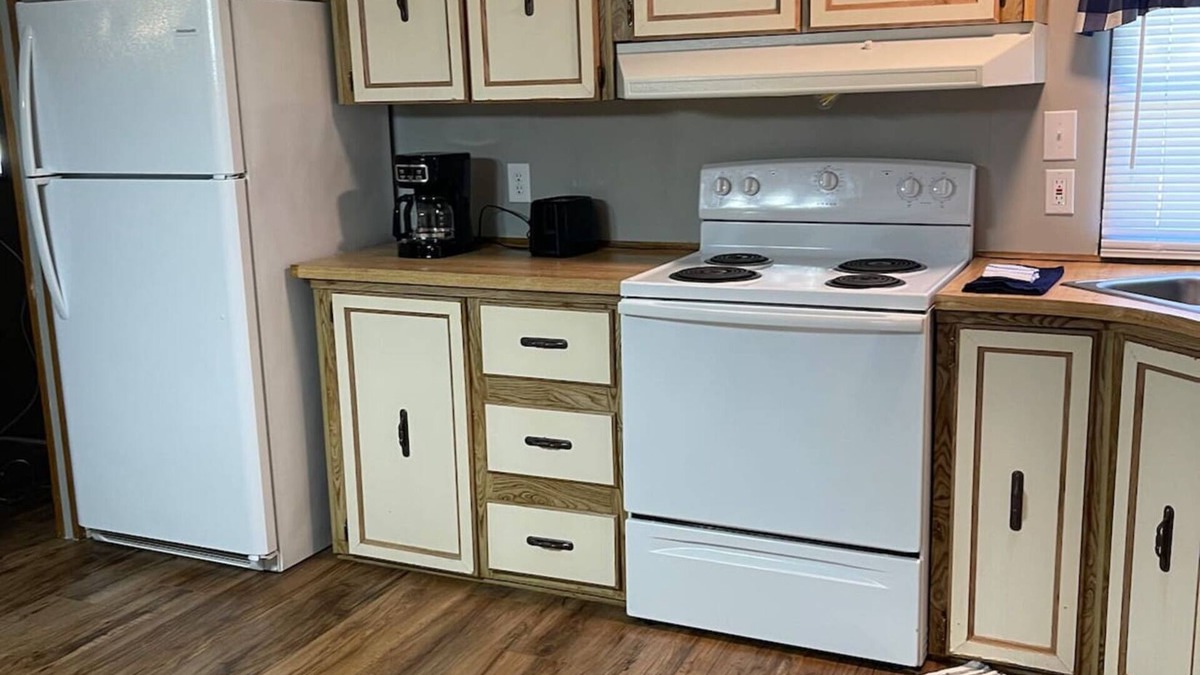Sardis House | Spacious home located minutes from spillway at sardis lake