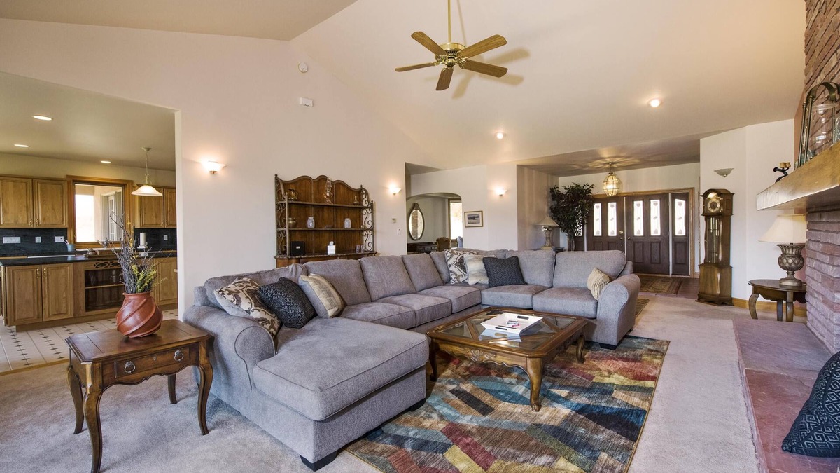 Hillside House | Spacious Home-Mountain & Valley Views - Dark Sky