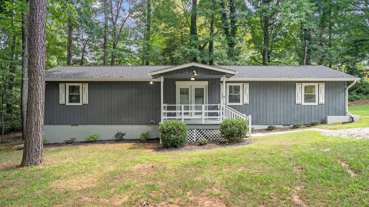 Northwest Raleigh House | Spacious home- near Airport, Crabtree Mall & Food