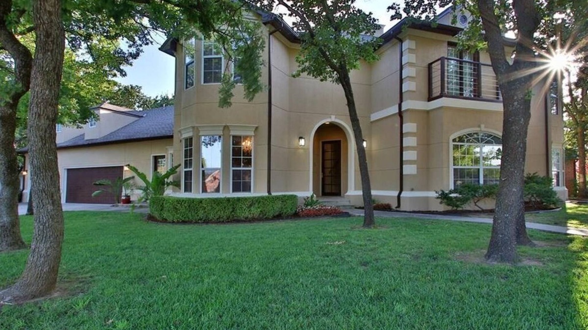Edmond House | Spacious home near I-35 in Edmond