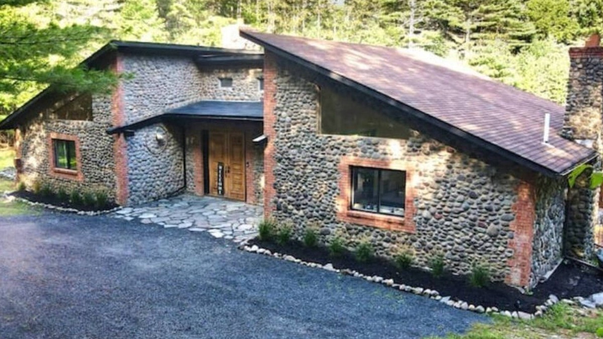 Pond Eddy House | Spacious Home on 5 Acres 2 Hrs to NYC