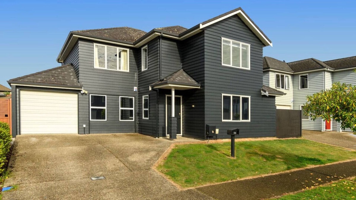 Tauranga House | Spacious home on landing drive