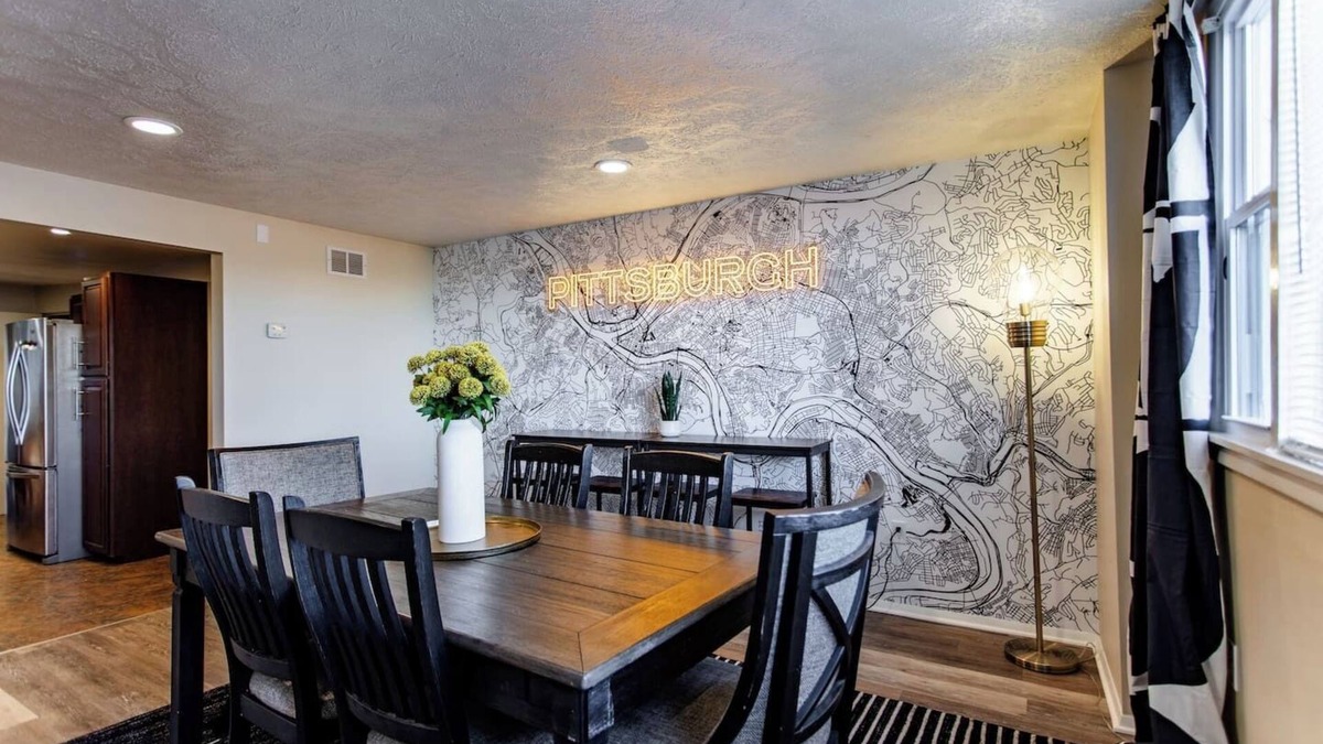 South Side Slopes House | Spacious Home | Perfect for Families or Groups