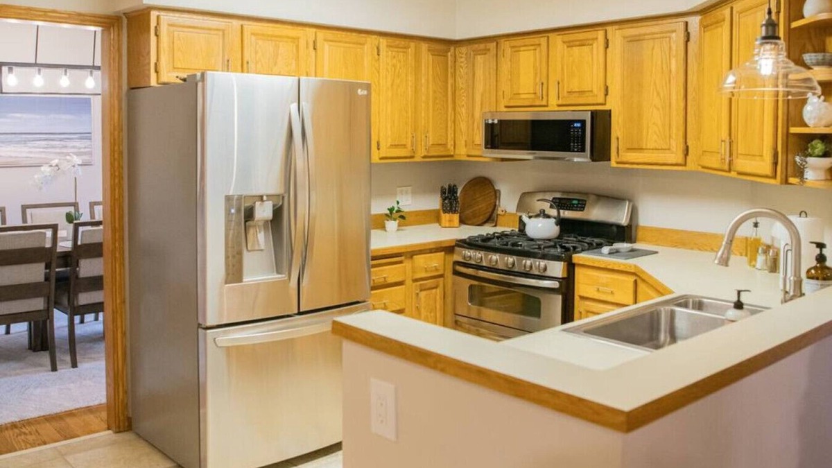 Chanhassen House | Spacious Home w/Lake Access