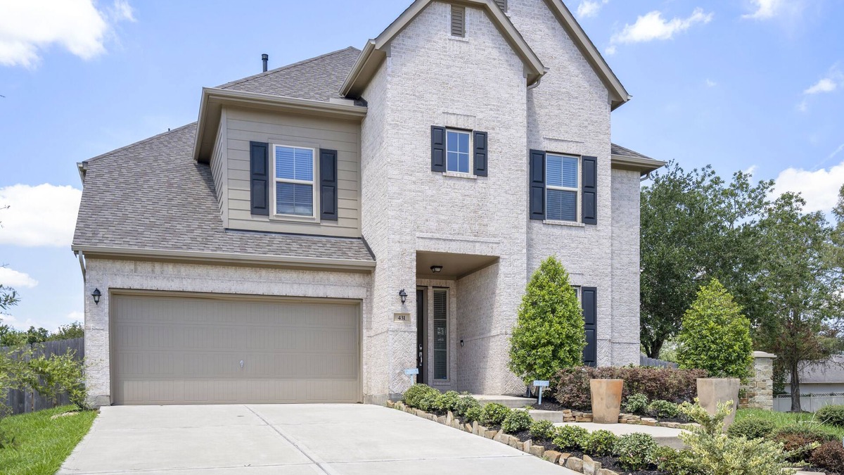 Pecan Grove House | Spacious Home with Private Theater, Pool Table, Office & Home Gym!