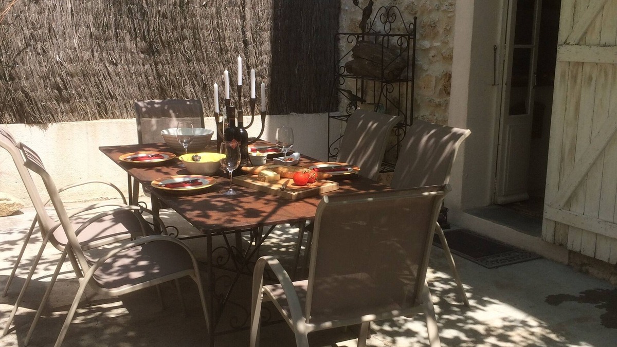 Bargemon Apartment | Spacious, Homely Apartment in Mountain Village with 2 Large Outside Terraces