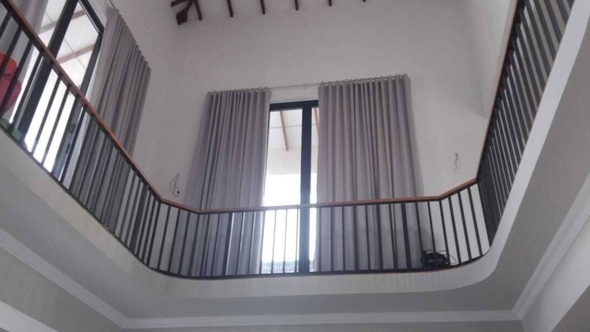 Wattala House | Spacious house,1 bedroom to rent. Ensuite, with AC, WiFi in charming Ragama