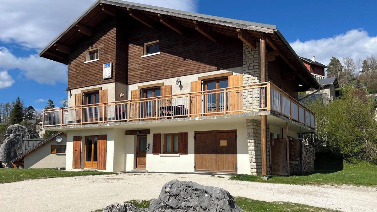 Villard-de-Lans Ski Chalet | Spacious house ideally located. Confort + for 6 people, private parking
