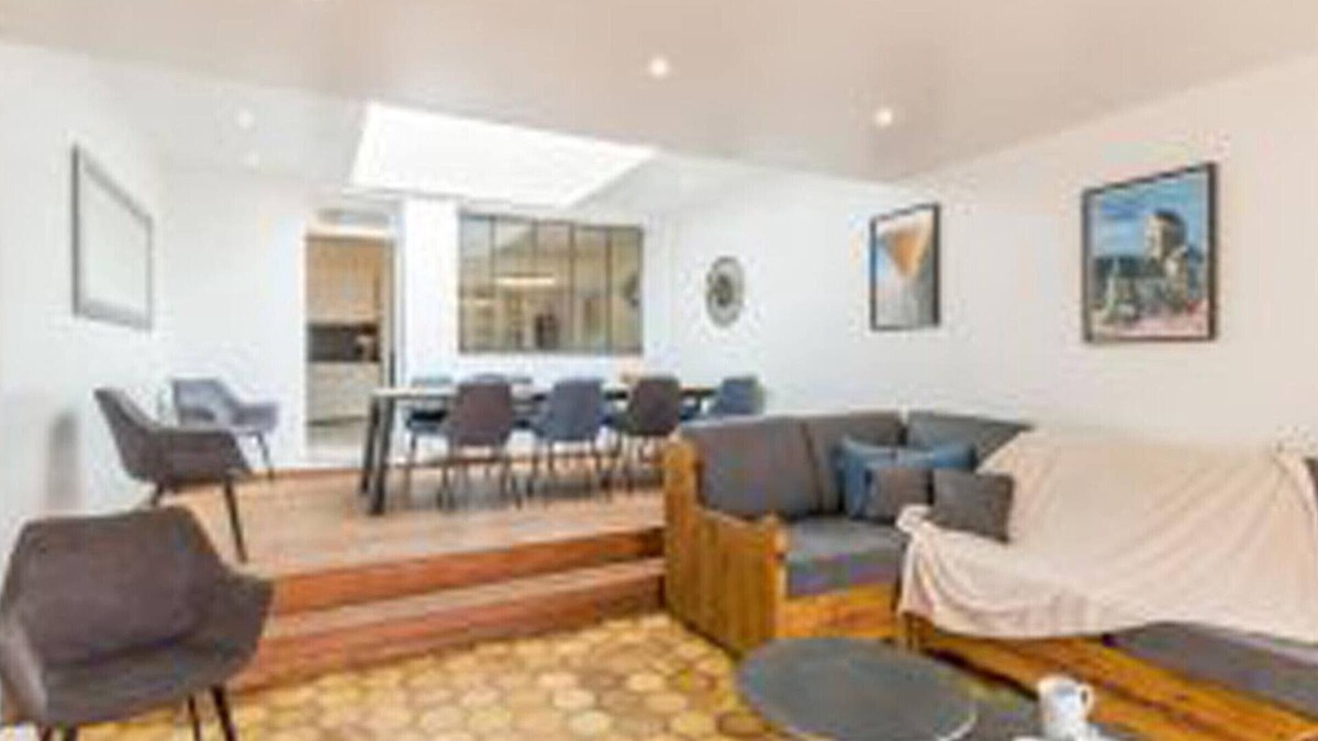Portbail Cottage | Spacious House in Portbail - 5 Bedrooms, Private Garden, Pets Welcome