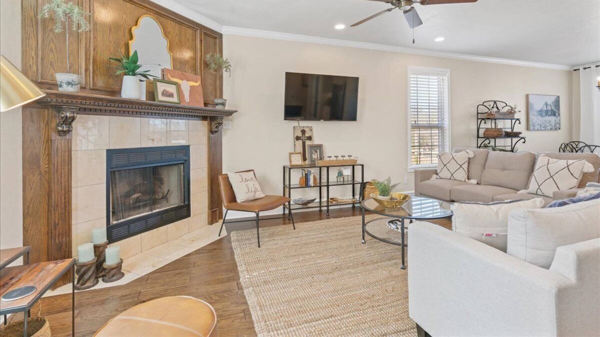 Salado House | Spacious House in Quaint Village