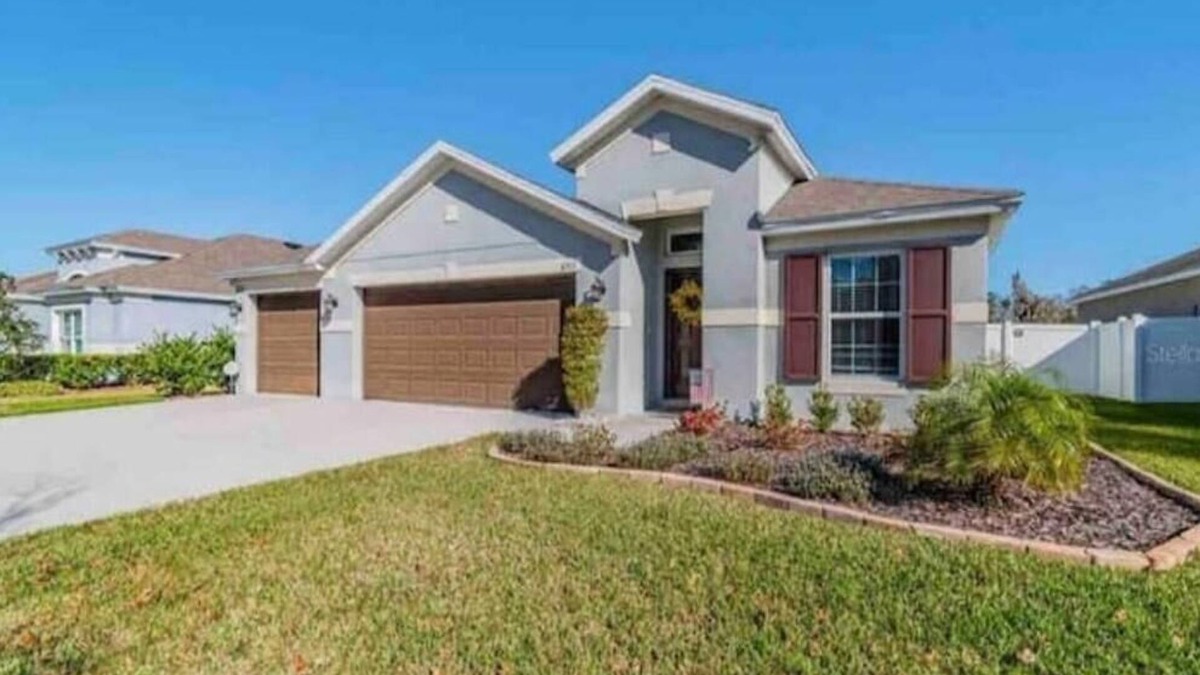 Wesley Chapel House | Spacious house in Wesley Chapel/Sleeps 10/fenced yard