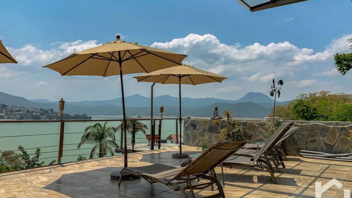 El Santuario House | Spacious House Next to the Sanctuary & Great Views