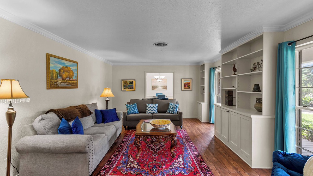 Springlake House | Spacious house on a quiet street in uptown Shreveport!