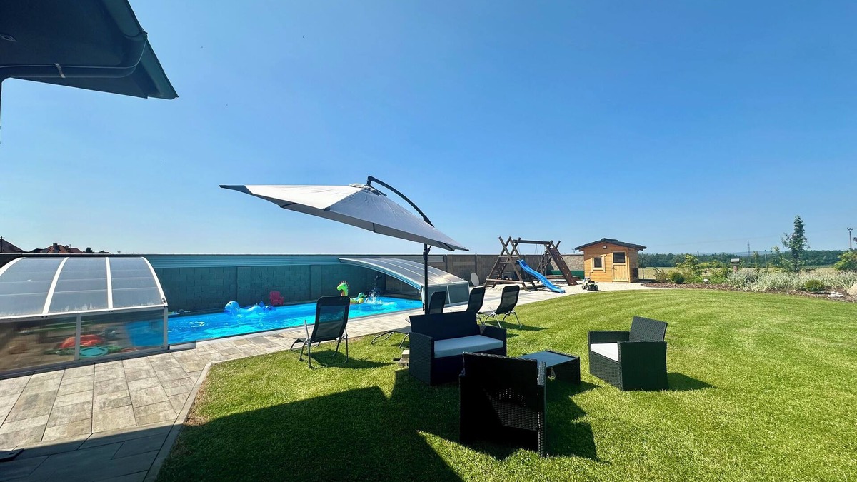 Slapy House | Spacious HOUSE&POOL&GARDEN in South Bohemia