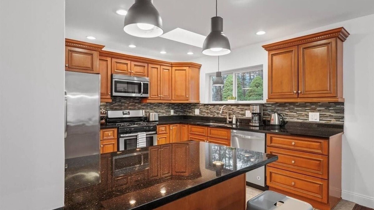 Wexford House | Spacious House w/Pool @Wexford