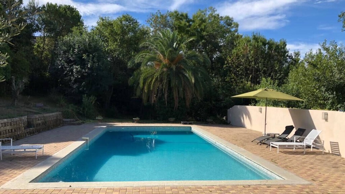 Hopitaux-Facultes House | Spacious house with swimming pool