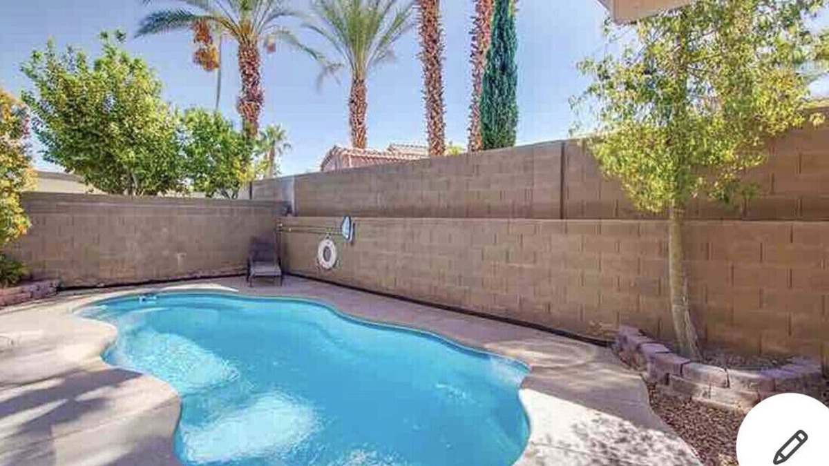 Green Valley North House | Spacious House with Pool & Hot Tub in Great Neighborhood!
