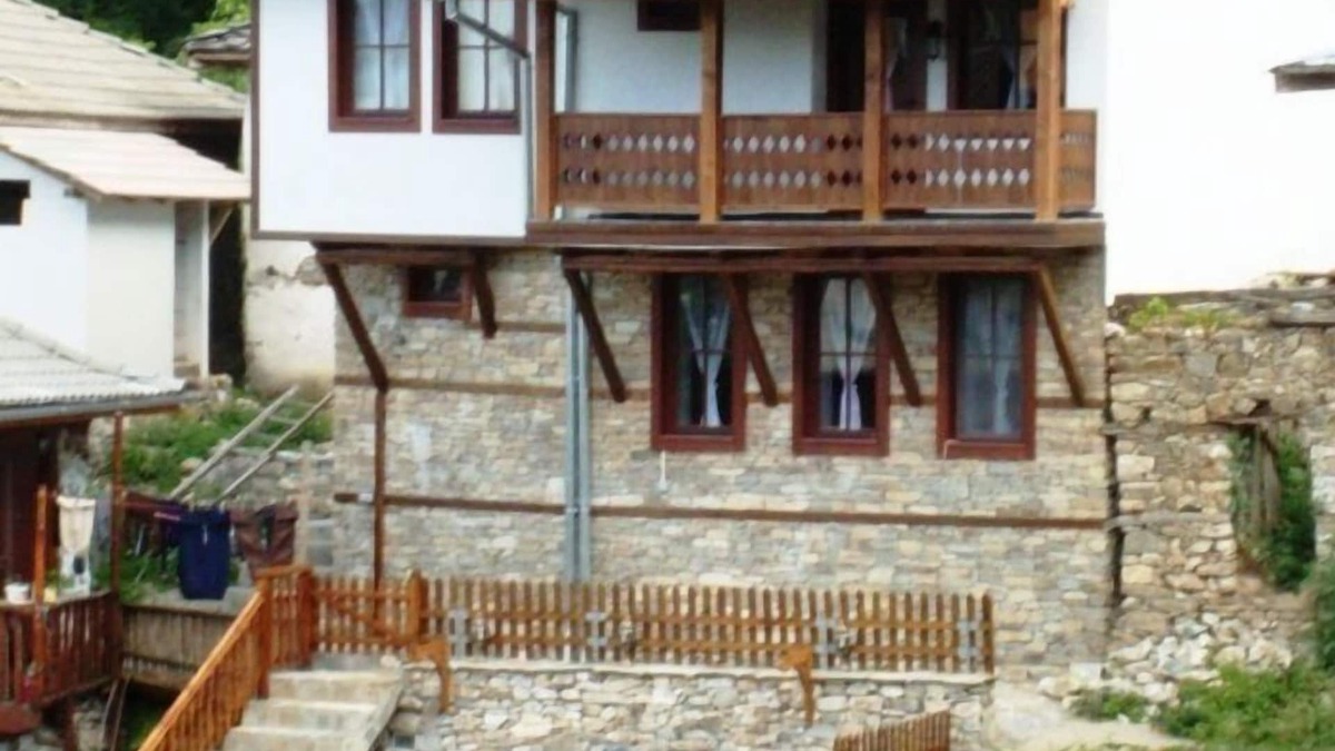 Delchevo House | Spacious house with terrace and balcony with good views, comfortable furnishings