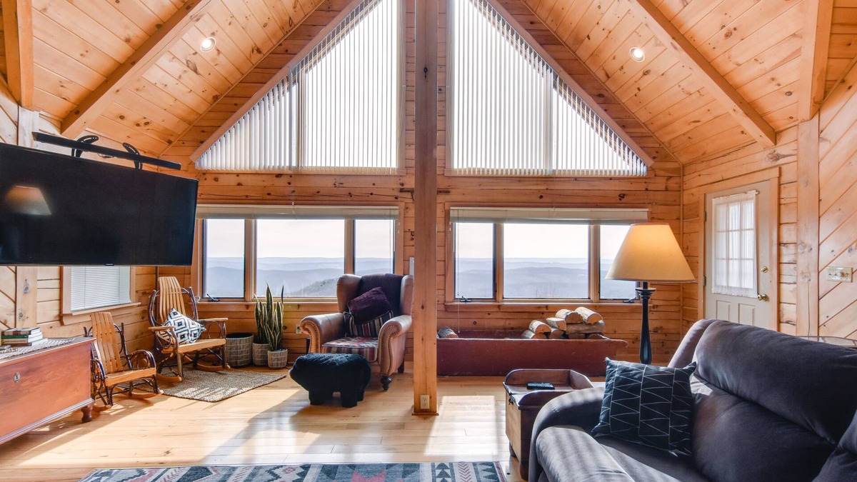Howard Cabin | Spacious Howard Cabin w/Wraparound Deck & Views!