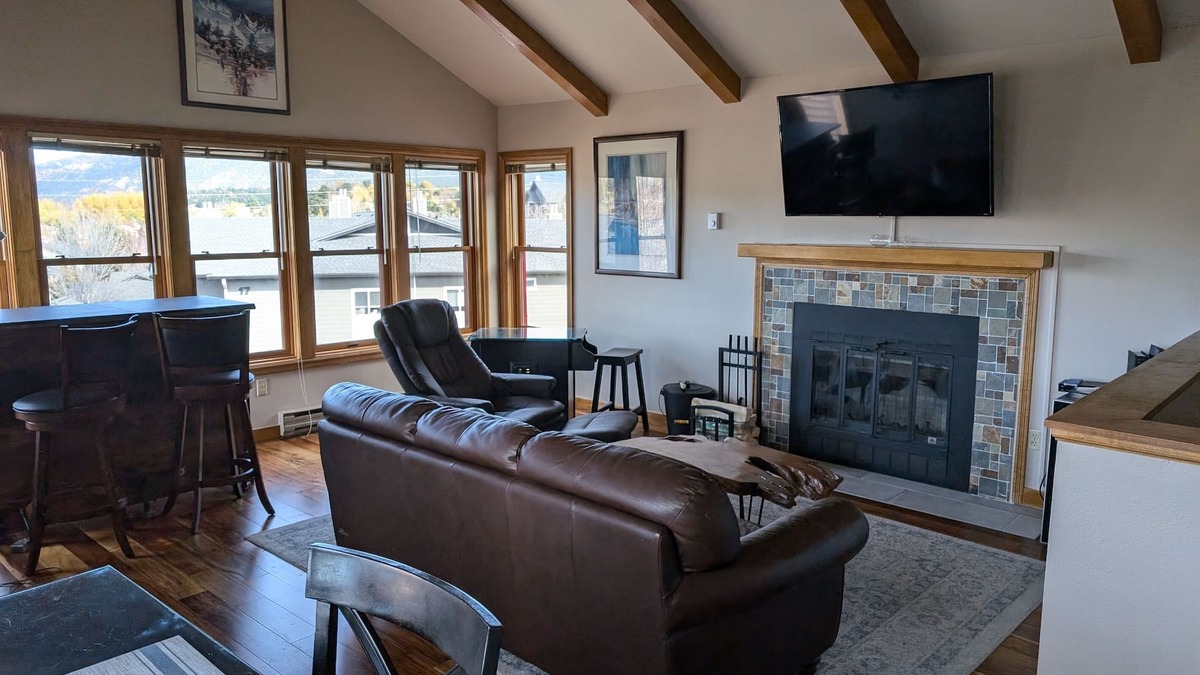 Durango Condo | Spacious In-Town Condo | Pool | Hot Tub