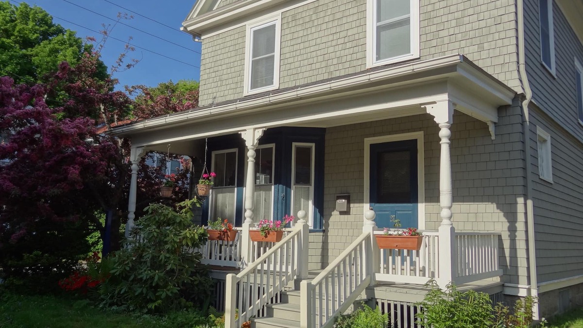 Bar Harbor Cottage | Spacious in-town cottage w/home office. Walk everywhere from your front steps.