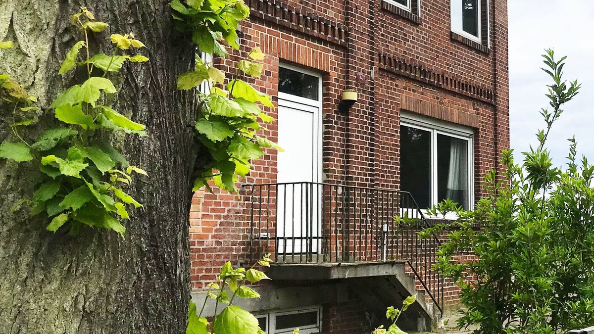 Lemgow Apartment | Spacious independent vacation apartment in an old dairy in Wendland