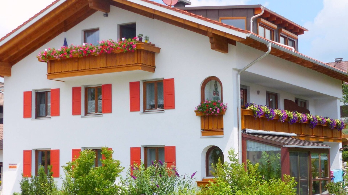 Schraden Apartment | Spacious, inviting apartment near Füssen close Neuschwanstein castle