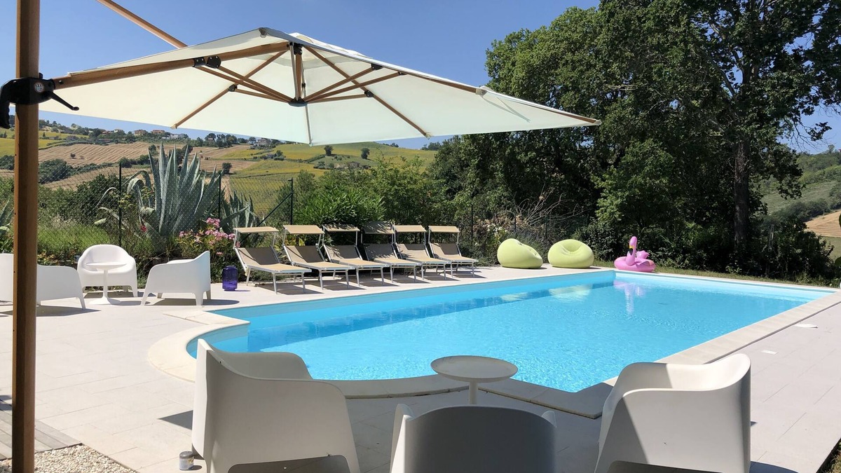 Monte San Pietrangeli Villa | Spacious, rural detached villa with swimming pool