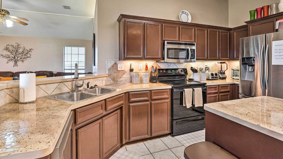 Killeen House | Spacious Killeen Home w/Large Yard & Patio!