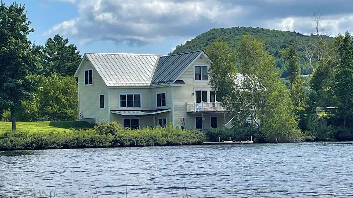 Eden House | Spacious lake front home minutes from Stowe, Smugglers Notch, and Jay Peak
