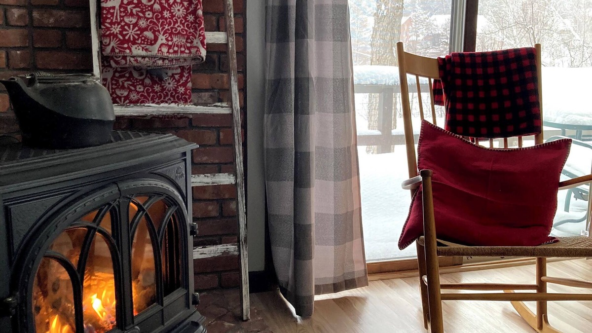 Grantham House | Spacious lake-side townhome near Sunapee near indoor pool, gym, x-country skiing