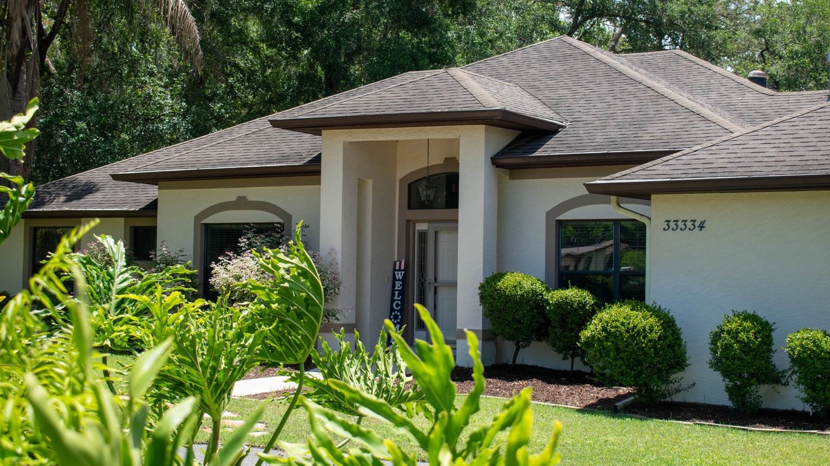 Mount Dora House | Spacious lake view home near Historic Downtown Mount Dora!