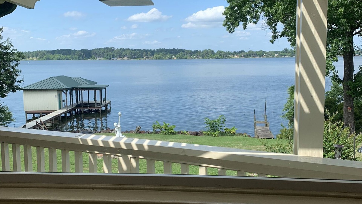 Chandler House | Spacious lakefront home with private dock and 2 living areas.