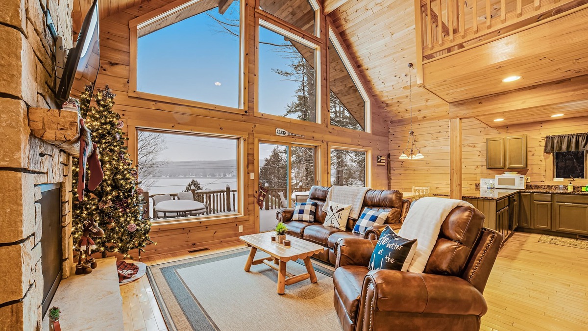 Schroon Lake House | Spacious lakefront chalet with washer/dryer, beach & dock