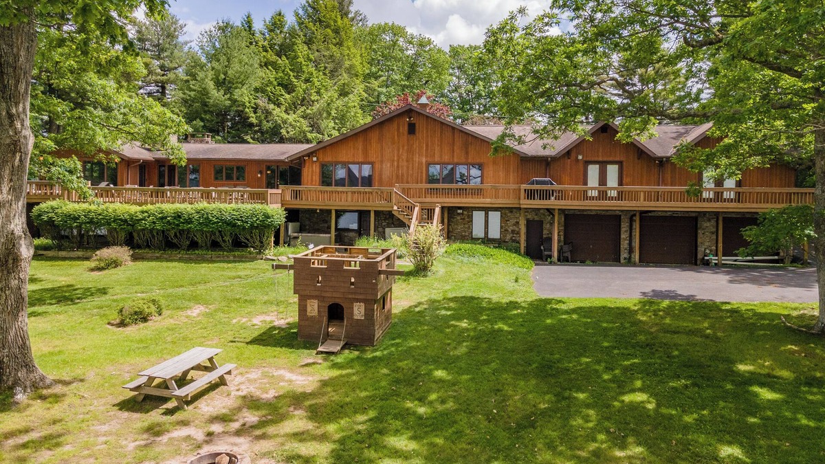 Paradise Point House | Spacious Lakefront w/Games & Sunroom