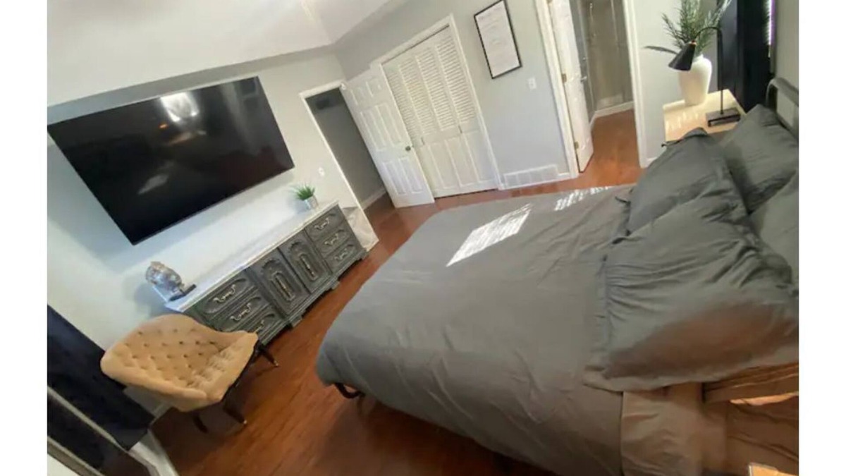Shawnee House | Spacious Large Group and Family Friendly Get Away!