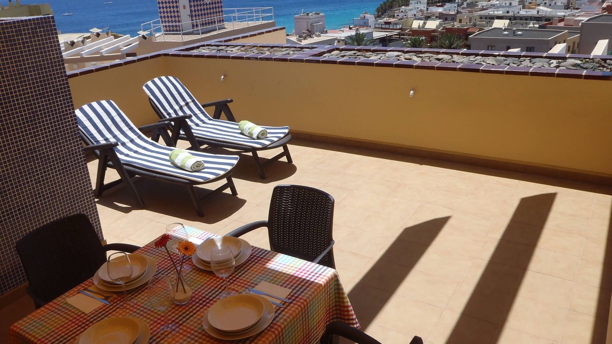 Morro Jable Apartment | Spacious, large terrace, sunny, WiFi, from the sea, 250 m. from the beach