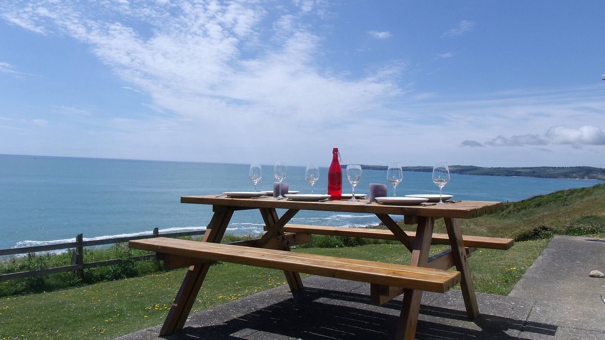Clonakilty House | Spacious, light-filled house with unrivalled ocean views