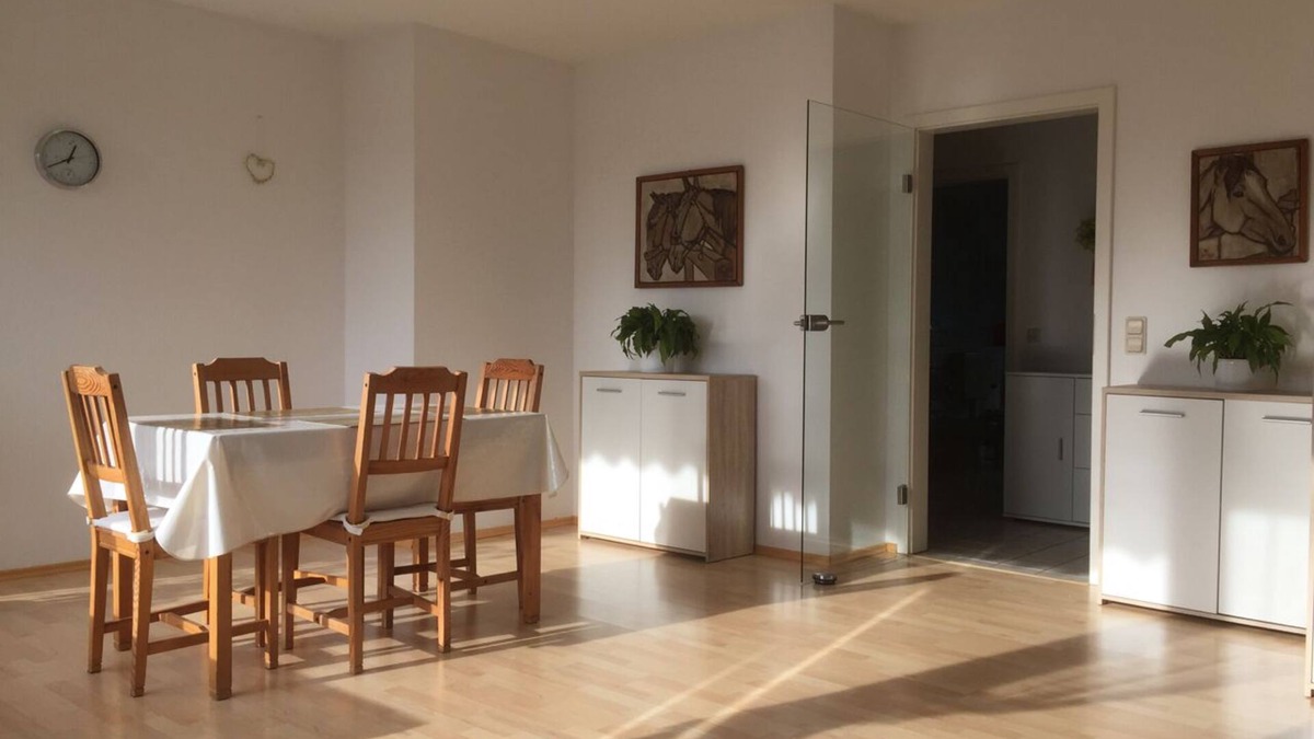 Idstein Apartment | Spacious, light-flooded apartment, very good connection to train and highway