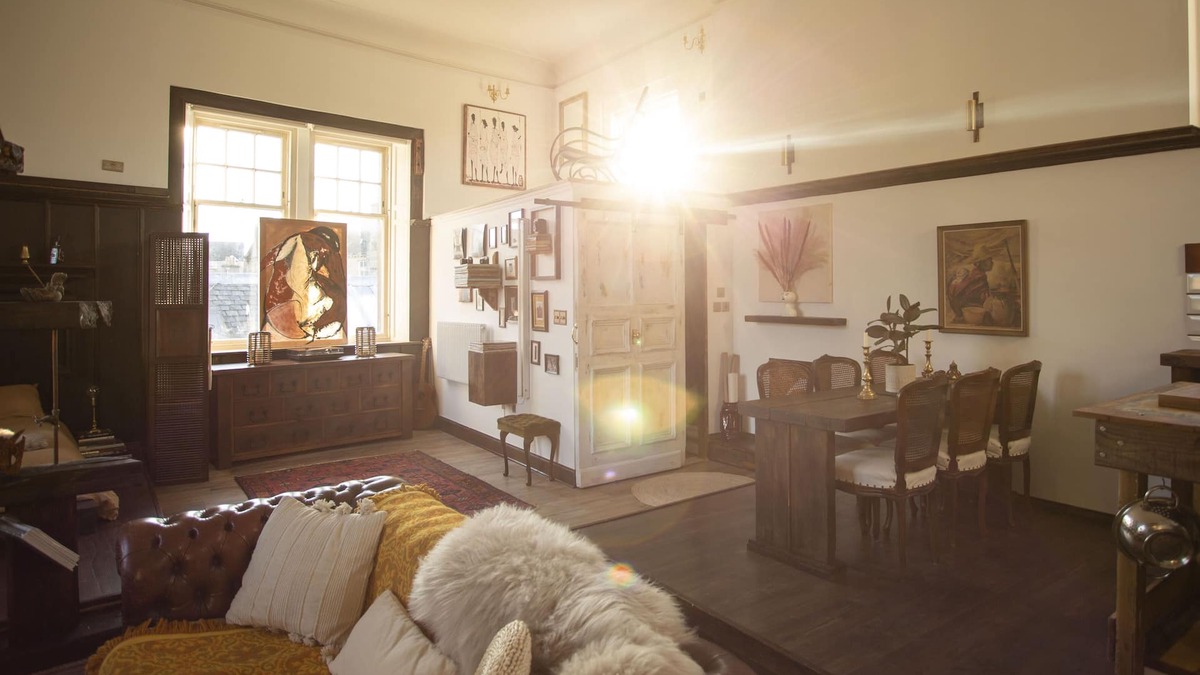 Alloa Apartment | Spacious & Light Studio Loft