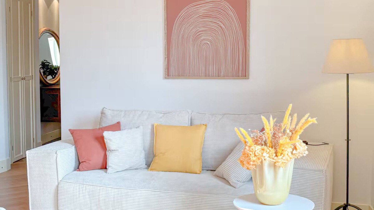 Calvairate Apartment | Spacious Living in the Serenity of the Fashion Capital