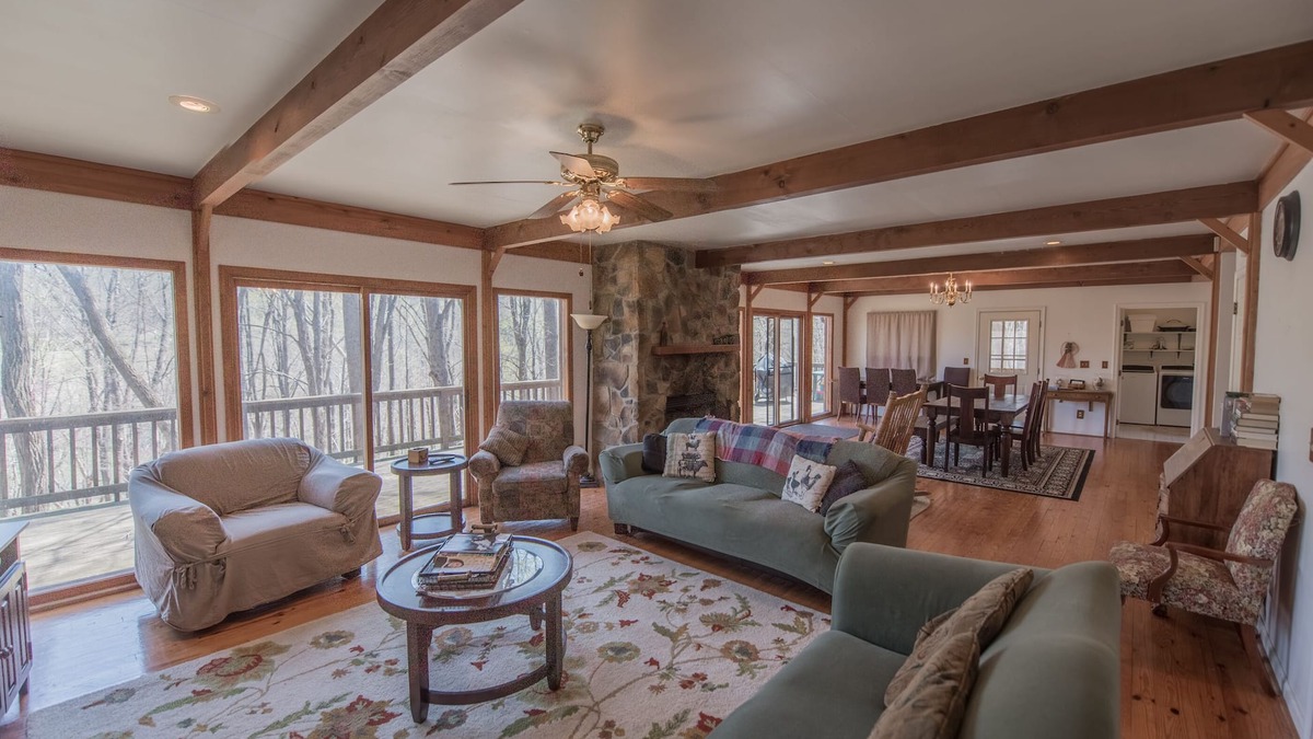 Berkeley Springs House | Spacious Lodge Perfect for Year Round Escape Offering Outdoor Fun & Restaurants