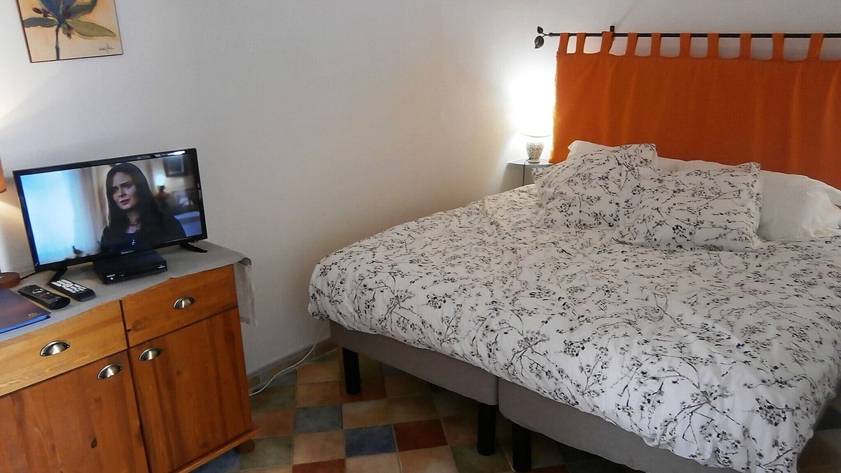 Saint-Chinian Apartment | Spacious loft apartment in lovely Saint-Chinian