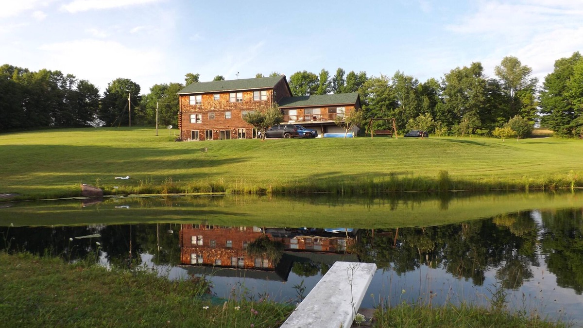 Jefferson Cabin | Spacious Log Home Retreat With Amazing 25 mile View Of Delaware County