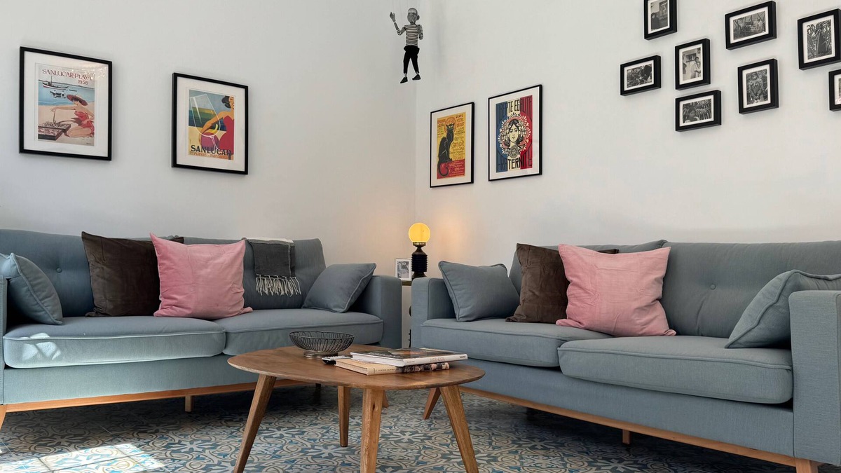 La Goleta Apartment | Spacious, luminous traditional apartment with 3 balconies, in protected building