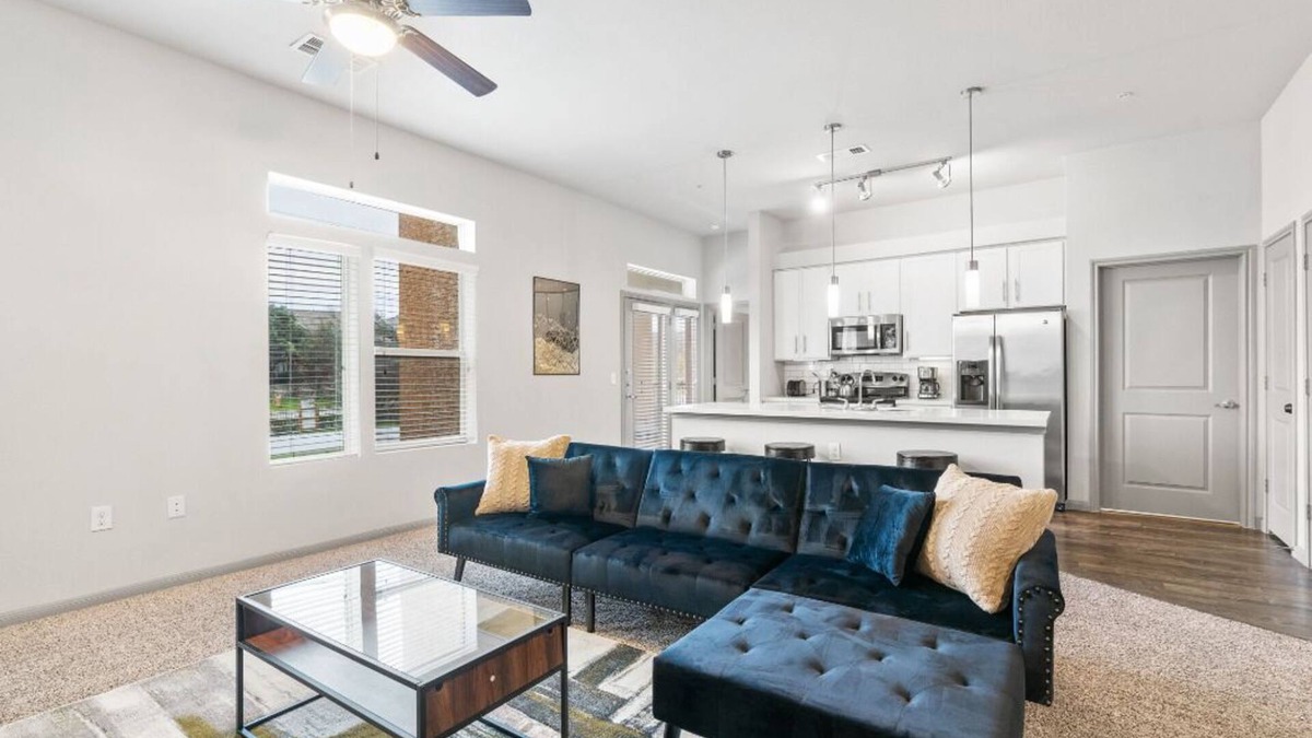 Montopolis Apartment | Spacious LUX 2BR 2B Unit in Austin with Pool!
