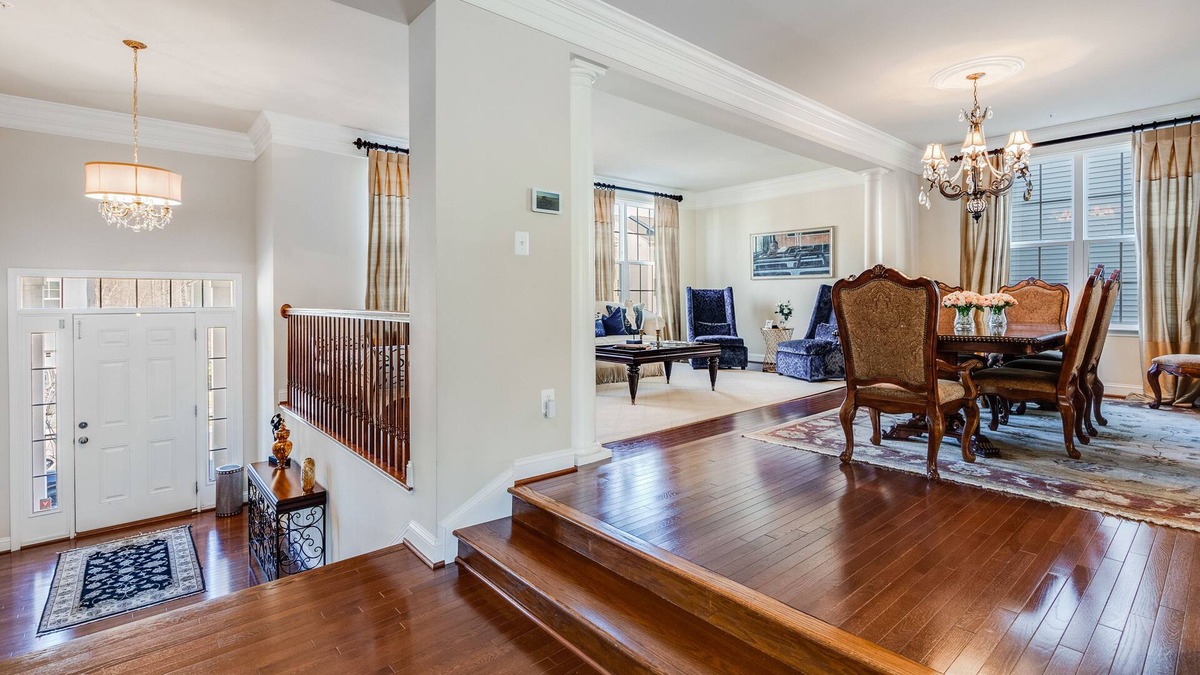 Aspen Hill House | Spacious, Luxurious, 5 bedroom Stunner Conveniently Located In Silver Spring