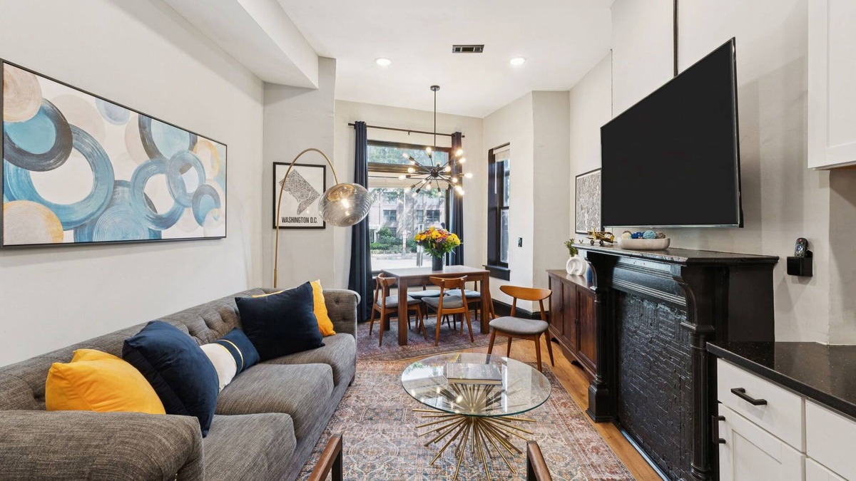 Shaw Apartment | Spacious Luxury 4BR Townhome + Huge Private Patio