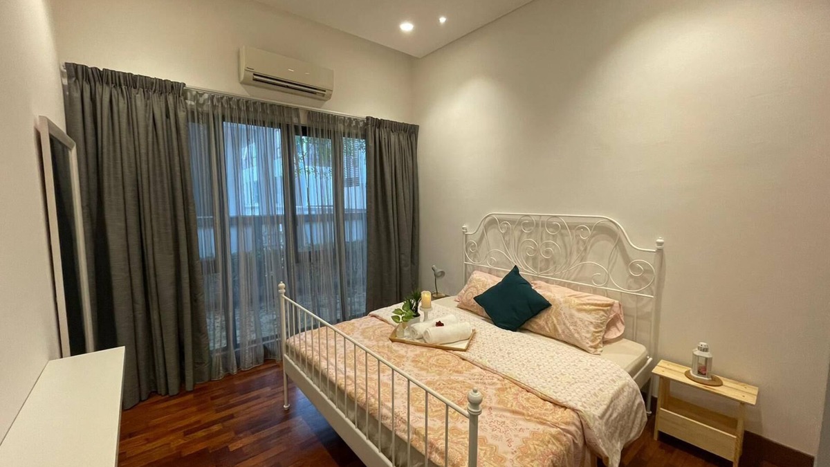 Seksyen 13 House | Spacious Luxury and comfortable for Medium to large group